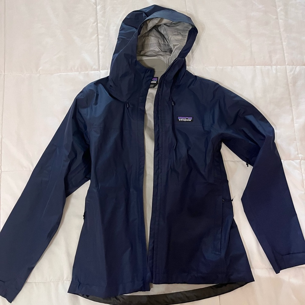 Patagonia Torrentshell Rain Jacket - Small - Navy Blue